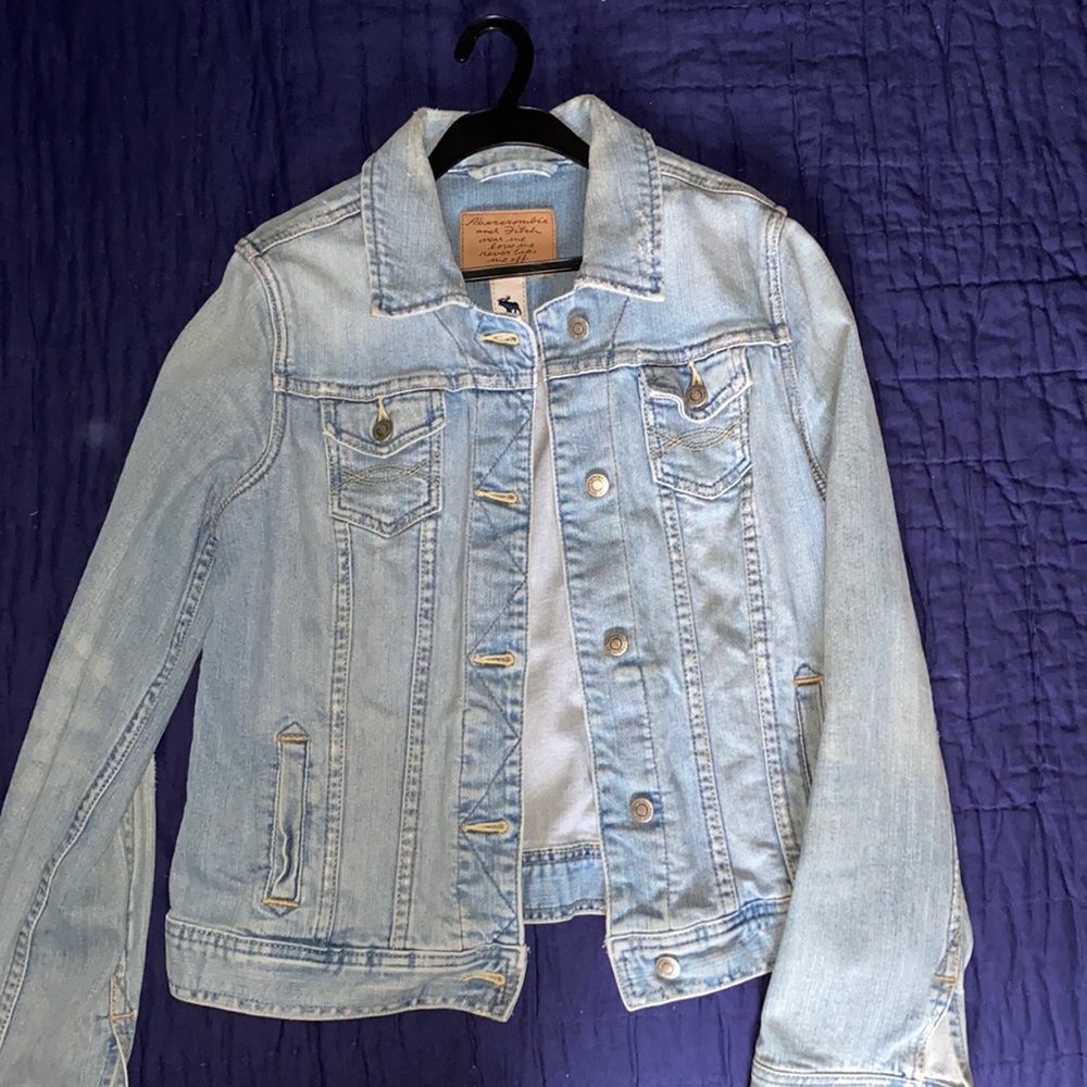 Abercrombie & Fitch Jean Jacket